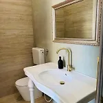 Heritage House Center -entire Apartment- Apartament