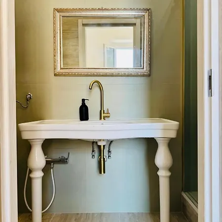 Heritage House Center -entire Apartment- Pescara