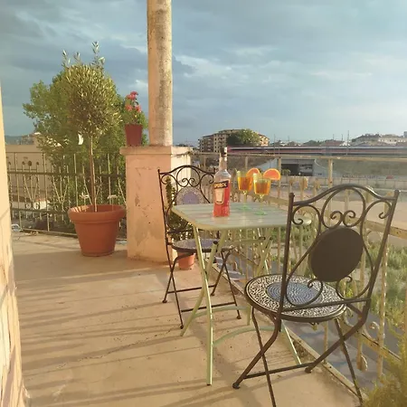 Heritage House Center -entire Apartment- *