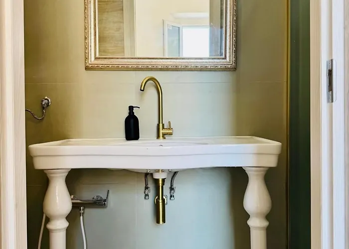 Heritage House Center -entire Apartment- Πεσκάρα