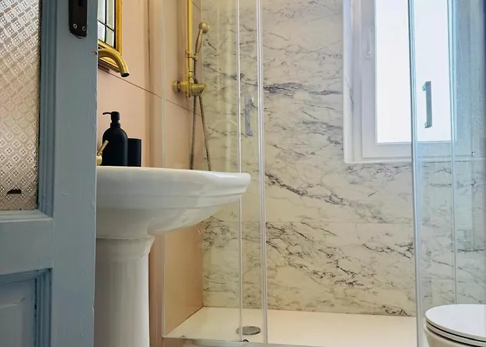 Heritage House Center -entire Apartment- *