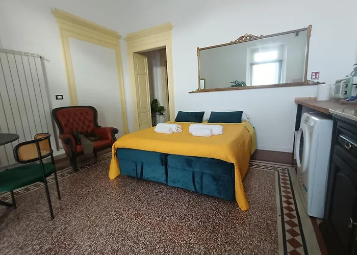 Heritage House Center -entire Apartment-